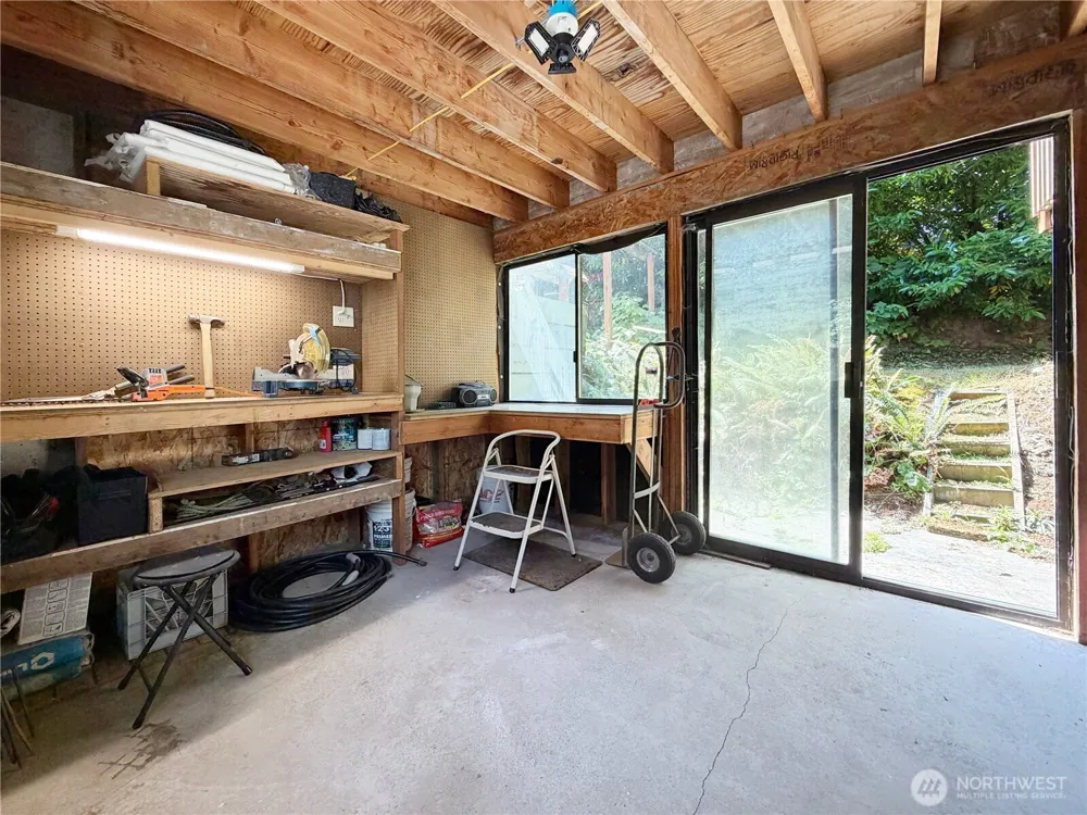 66 Port Susan Dr. Hat Island, WA 98206
