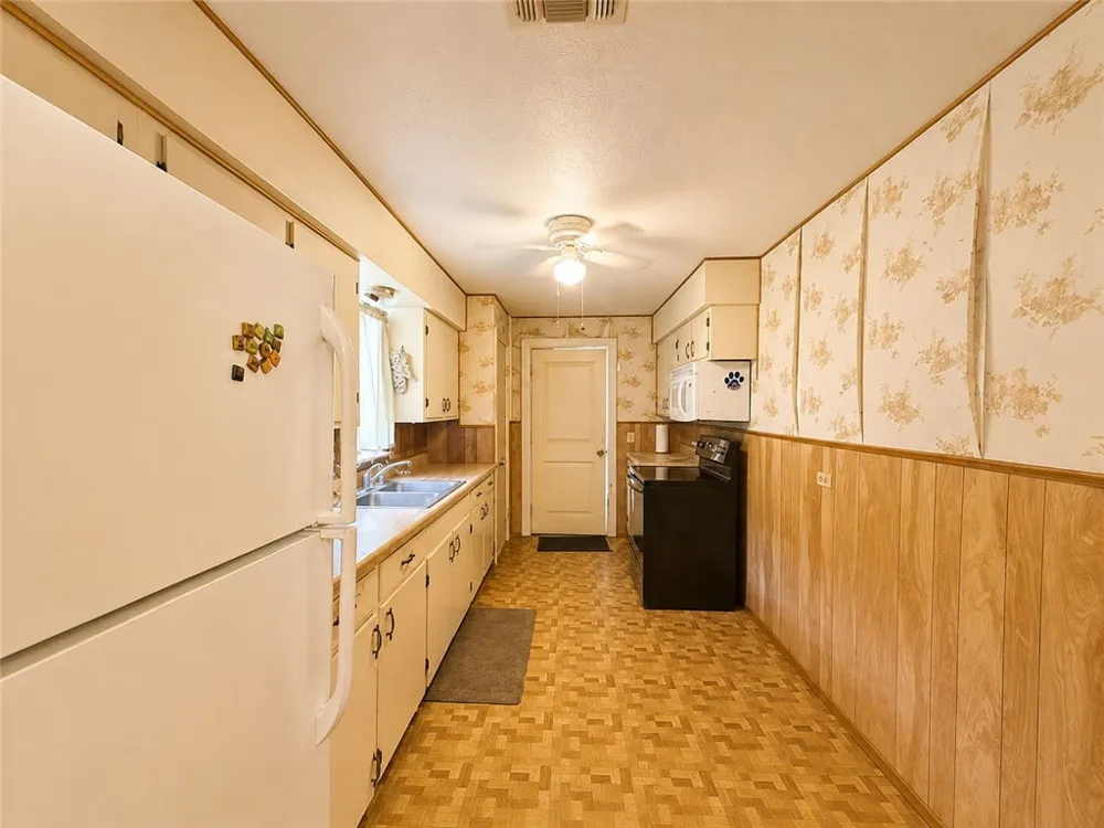 736 Fetick Taft, TX 78390