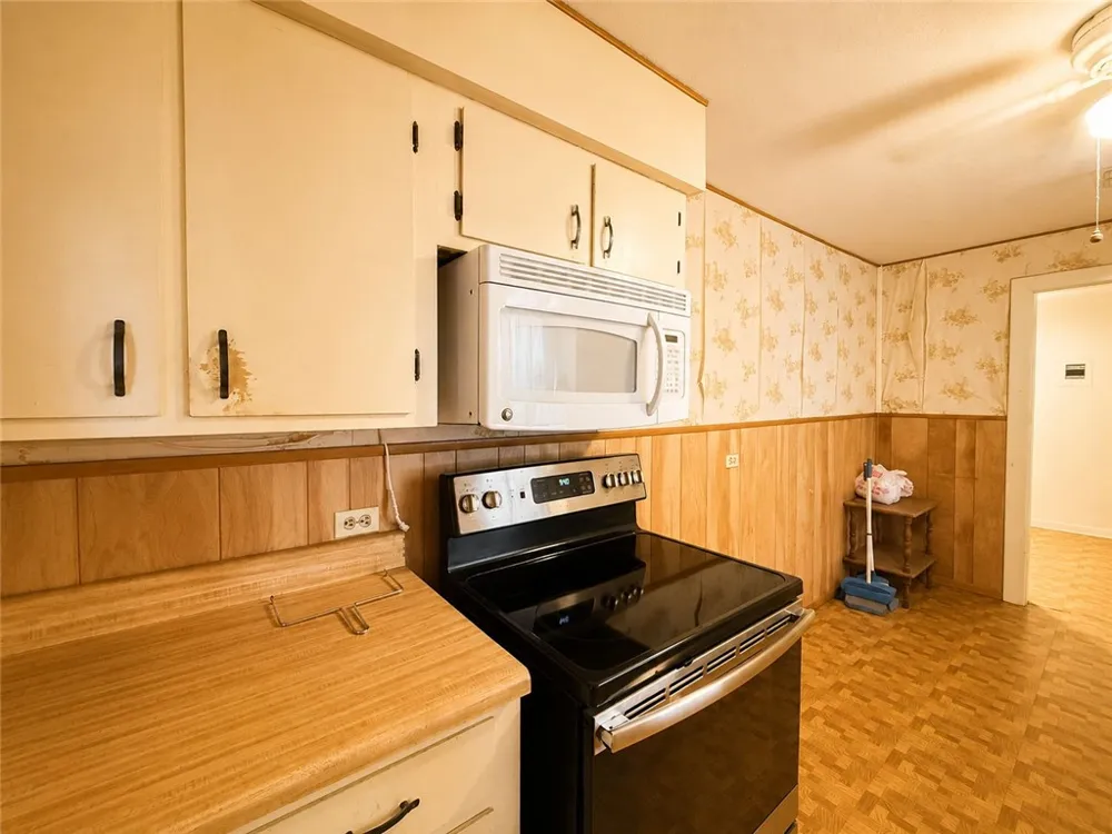 736 Fetick Taft, TX 78390