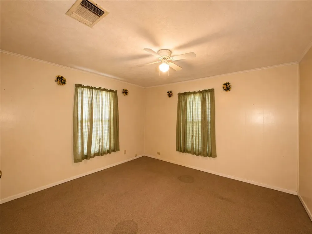 736 Fetick Taft, TX 78390