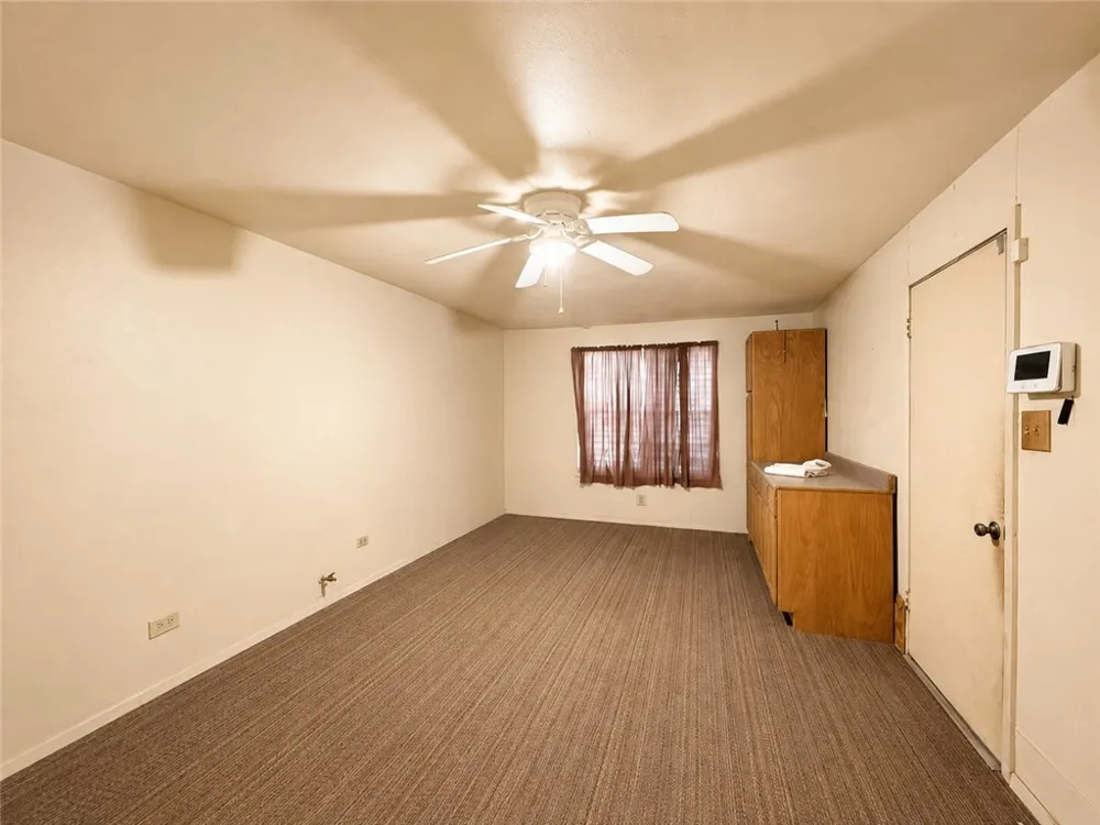 736 Fetick Taft, TX 78390