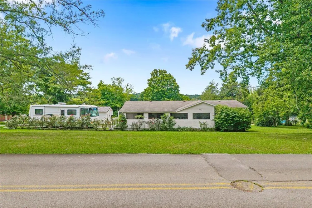 955 Main Street Decatur, TN 37322