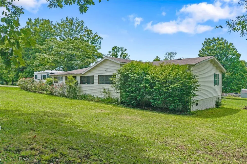 955 Main Street Decatur, TN 37322