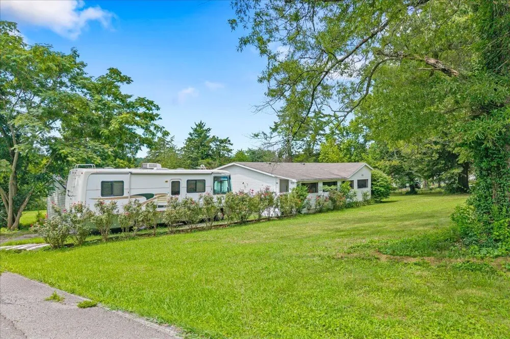 955 Main Street Decatur, TN 37322