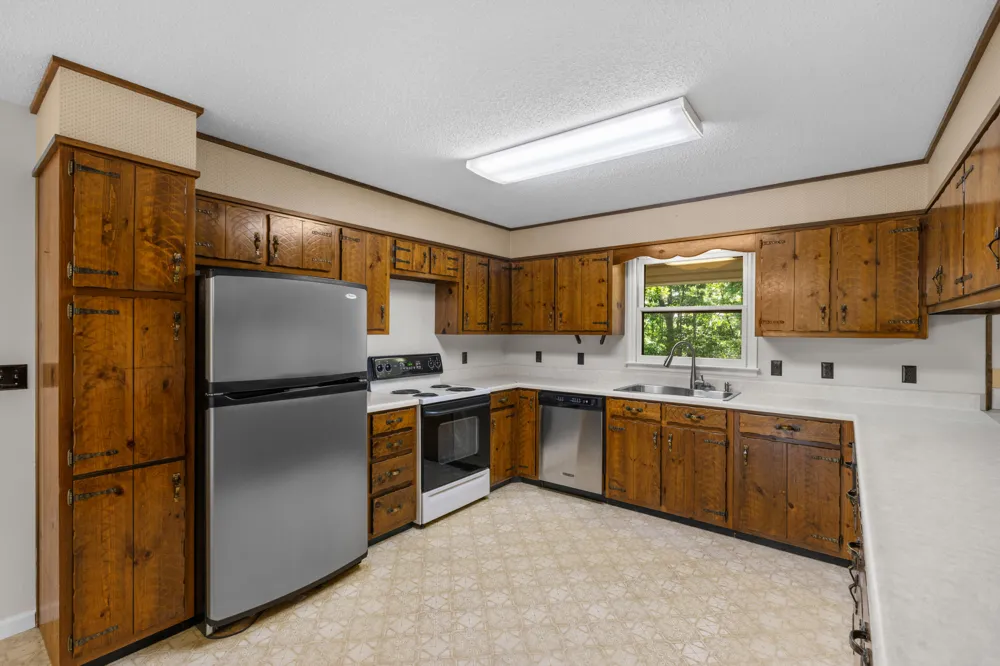 3270 Lake Kathy Road Tunnel Hill, GA 30755
