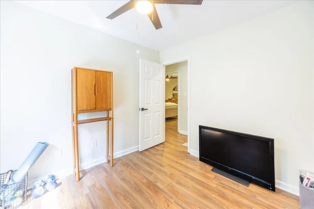 860 Anchor Drive Lenoir City, TN 37771