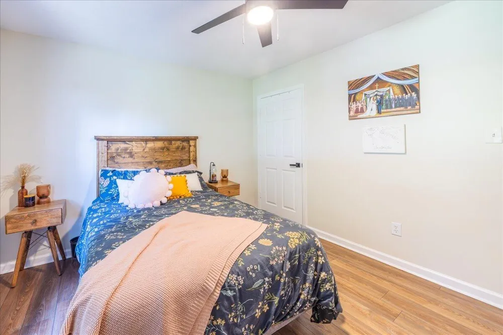 860 Anchor Drive Lenoir City, TN 37771