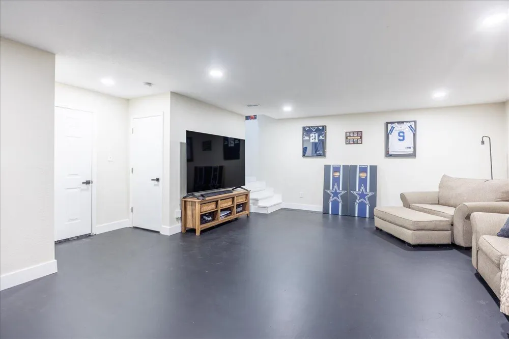 860 Anchor Drive Lenoir City, TN 37771