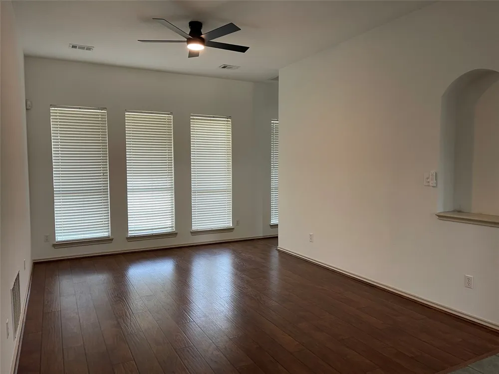 6030 Bentwood Drive Midlothian, TX 76065