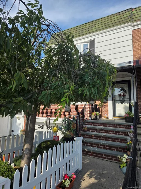 4223 194th Street