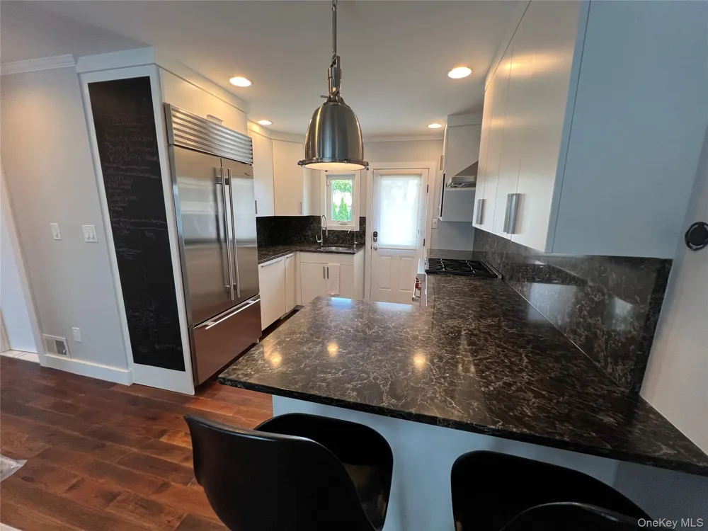43 Crescent Street Hicksville, NY 11801