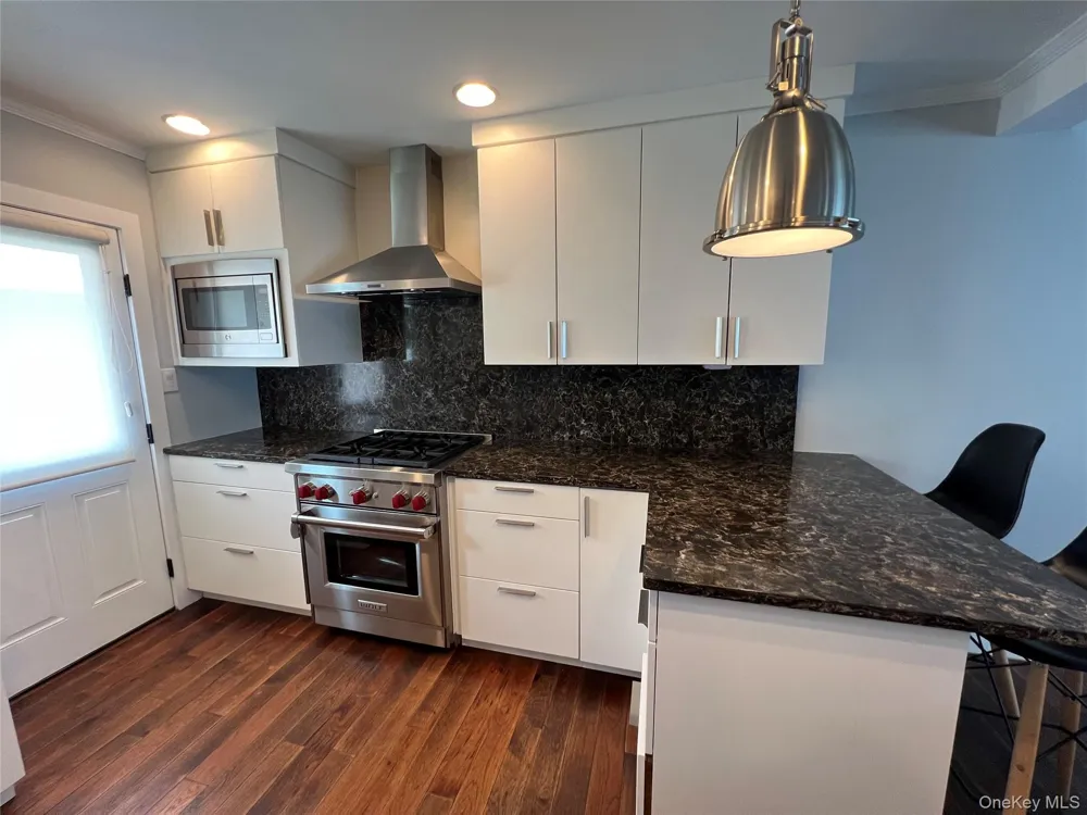 43 Crescent Street Hicksville, NY 11801