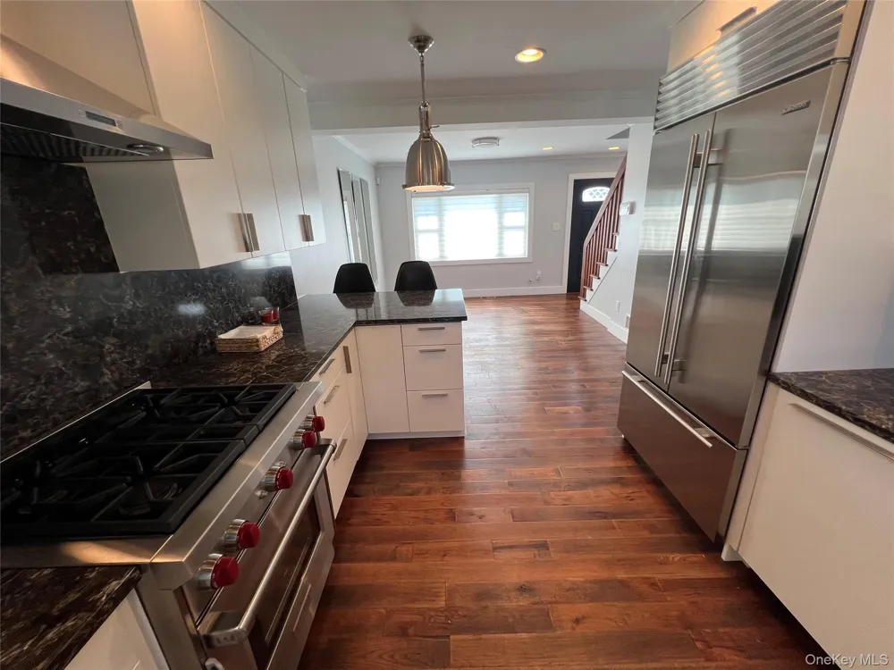 43 Crescent Street Hicksville, NY 11801