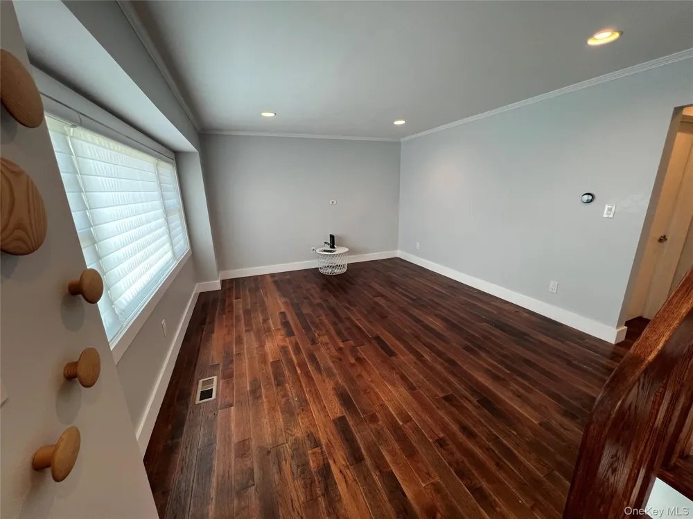 43 Crescent Street Hicksville, NY 11801
