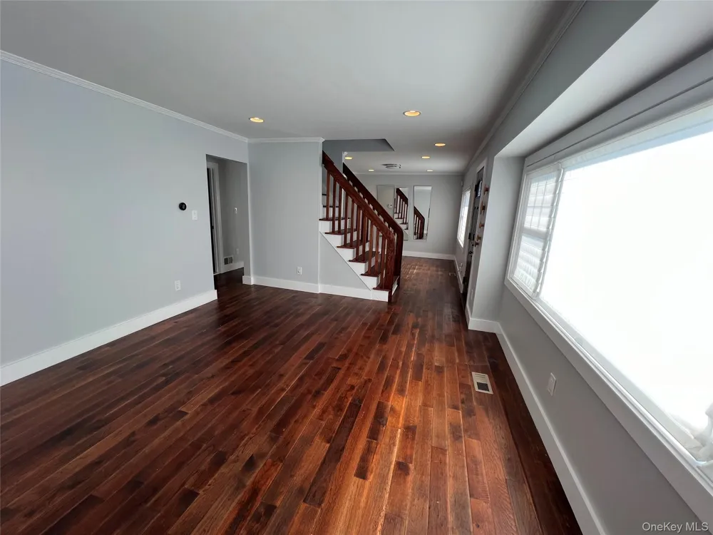 43 Crescent Street Hicksville, NY 11801