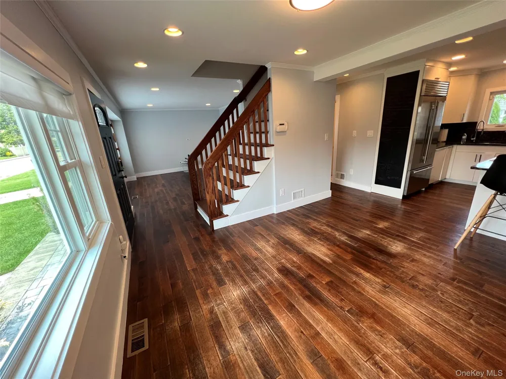 43 Crescent Street Hicksville, NY 11801