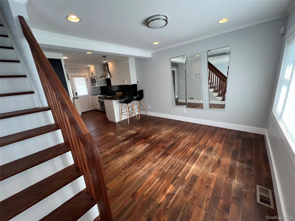 43 Crescent Street Hicksville, NY 11801