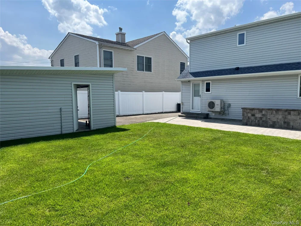 43 Crescent Street Hicksville, NY 11801