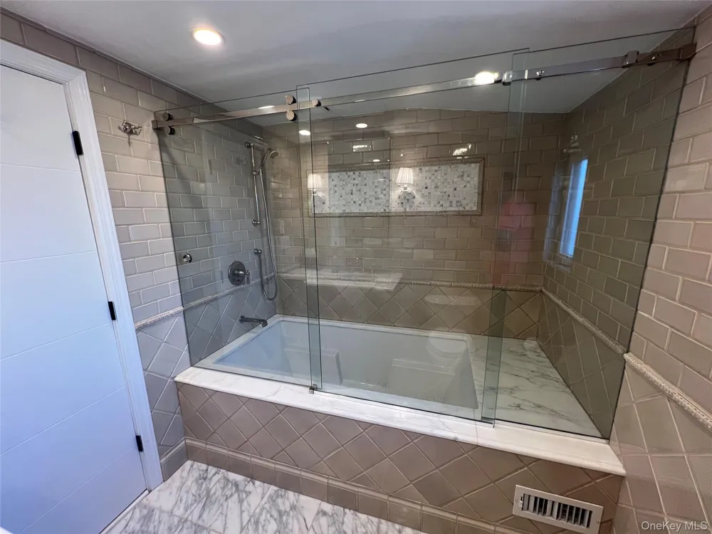 43 Crescent Street Hicksville, NY 11801