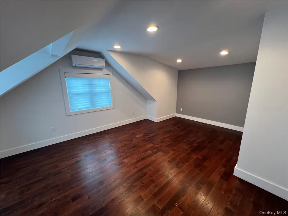 43 Crescent Street Hicksville, NY 11801