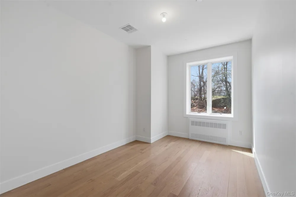 5 Valley Way #120 Spring Valley, NY 10977