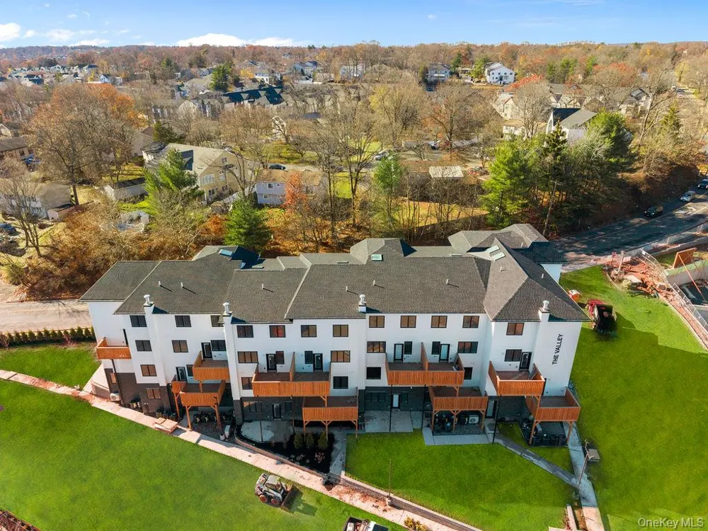 5 Valley Way #120 Spring Valley, NY 10977