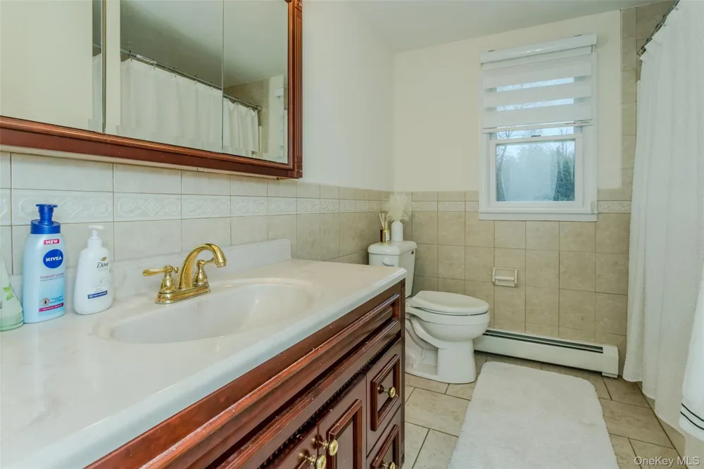1462 New York Route 17A Warwick, NY 10990