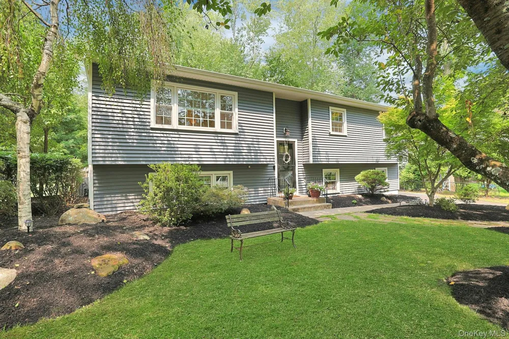 4 Flower Lane Valley Cottage, NY 10989