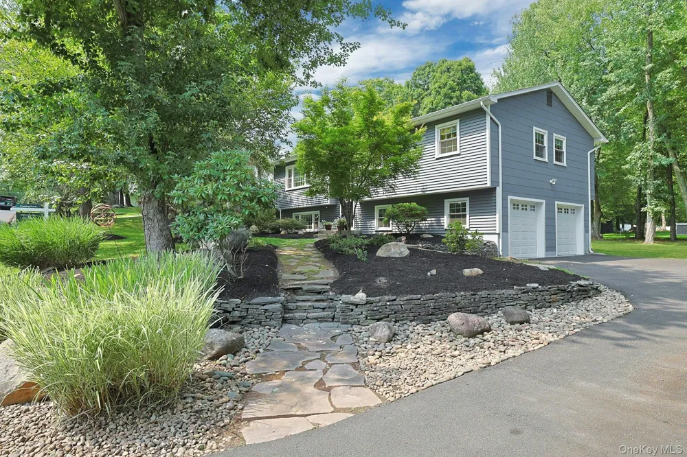 4 Flower Lane Valley Cottage, NY 10989