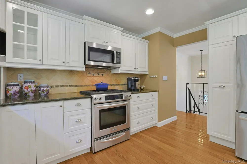 4 Flower Lane Valley Cottage, NY 10989