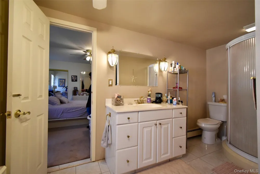 55 Willow Lane Lindenhurst, NY 11757