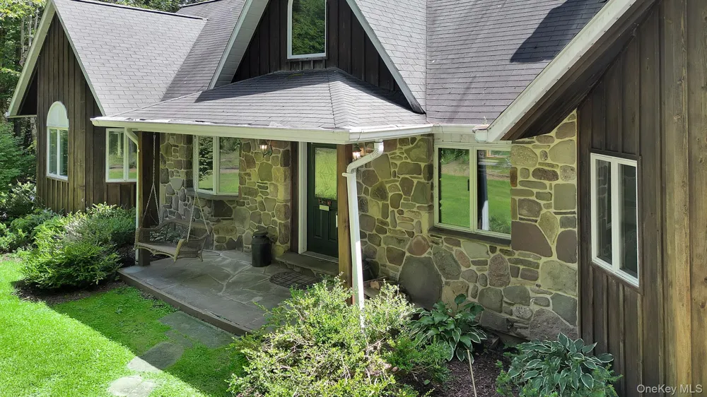 2735 Denning Road Claryville, NY 12725
