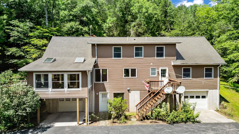 2735 Denning Road Claryville, NY 12725