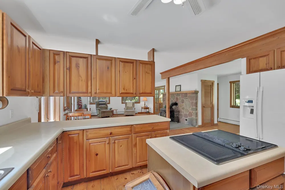 2735 Denning Road Claryville, NY 12725