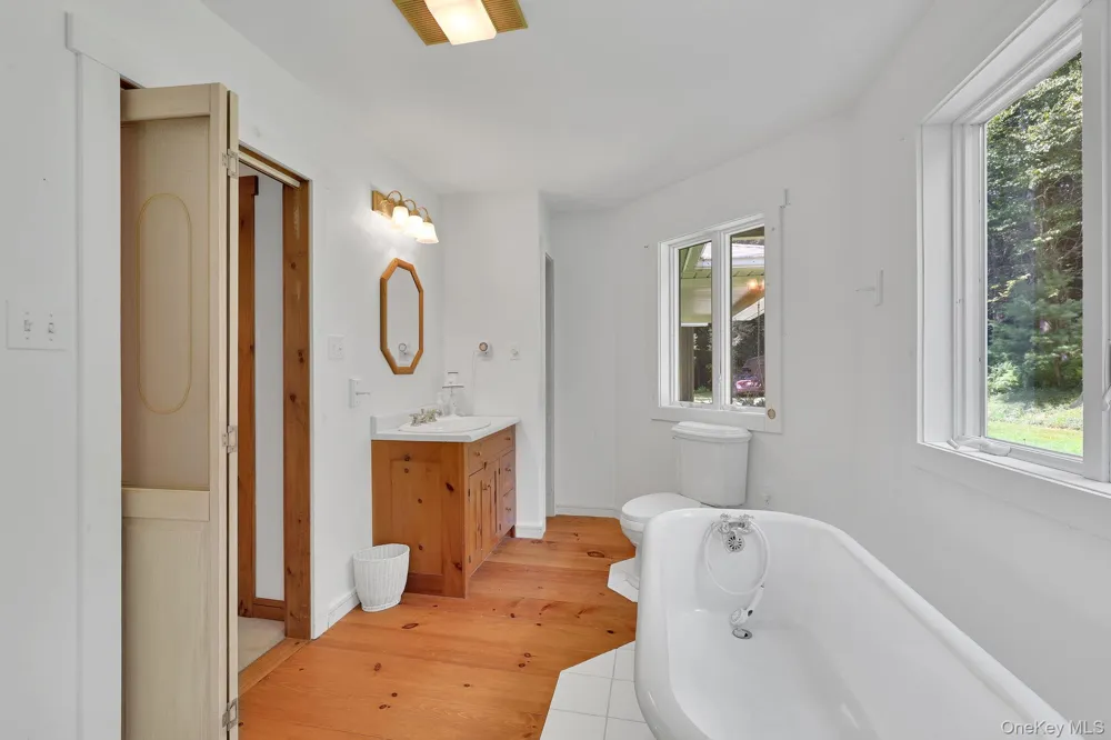 2735 Denning Road Claryville, NY 12725