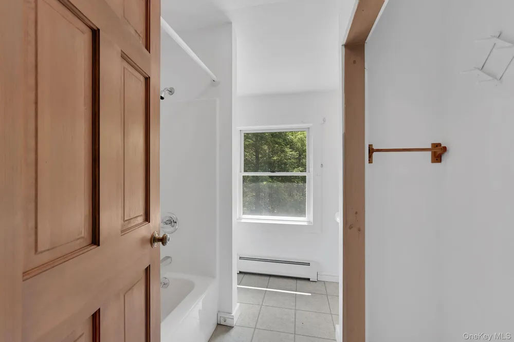 2735 Denning Road Claryville, NY 12725