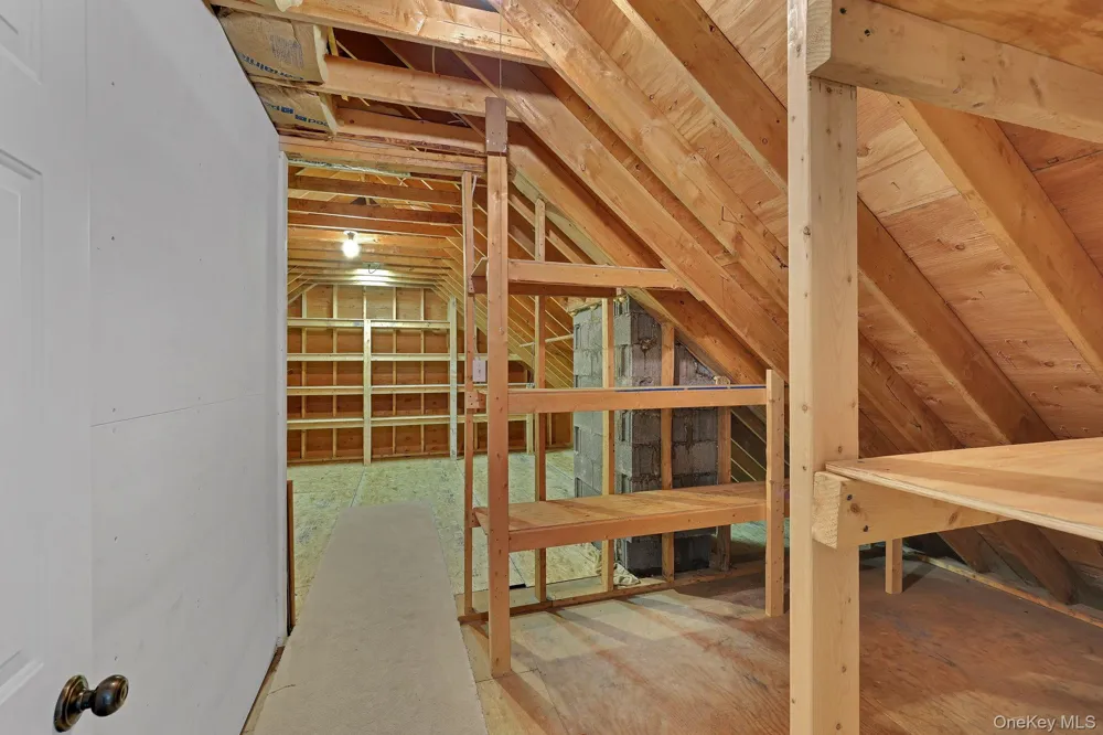 2735 Denning Road Claryville, NY 12725