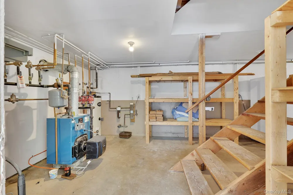 2735 Denning Road Claryville, NY 12725