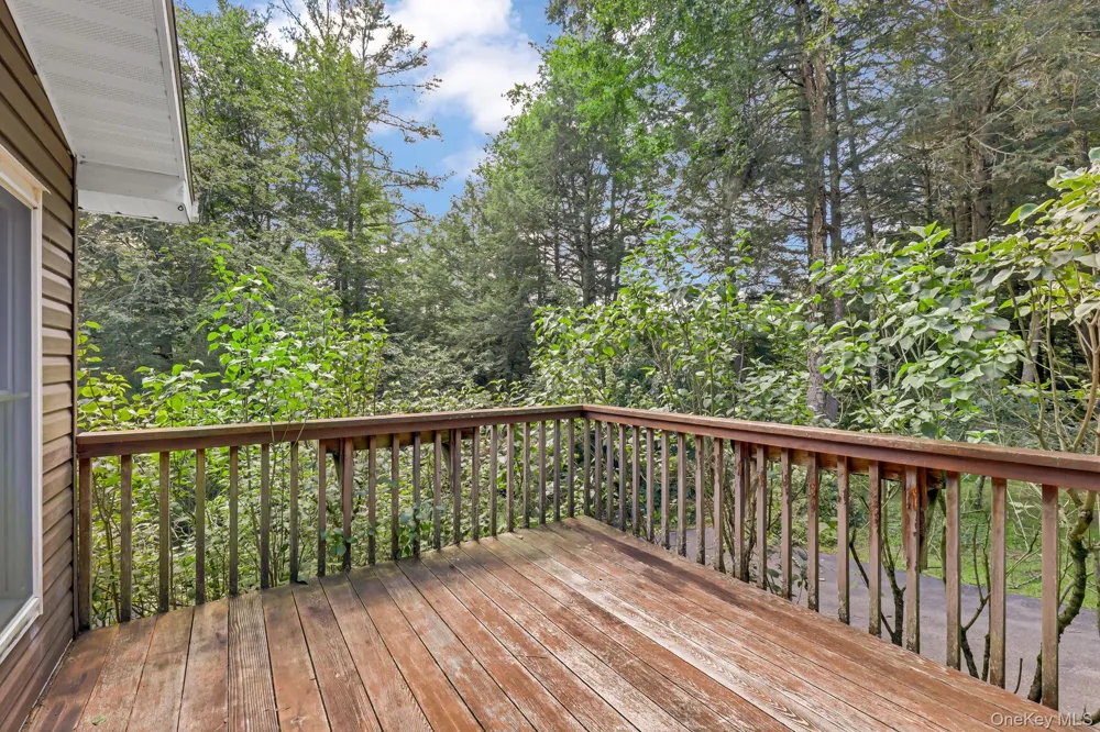 2735 Denning Road Claryville, NY 12725
