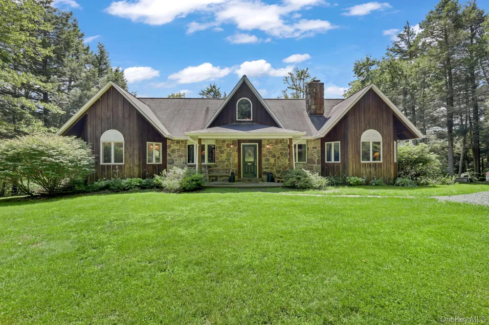 2735 Denning Road Claryville, NY 12725