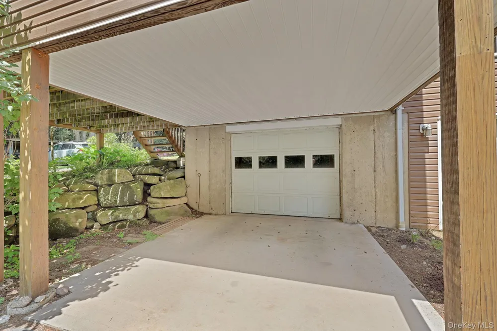 2735 Denning Road Claryville, NY 12725