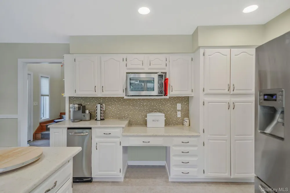 29 Seacove Lane South Jamesport, NY 11901