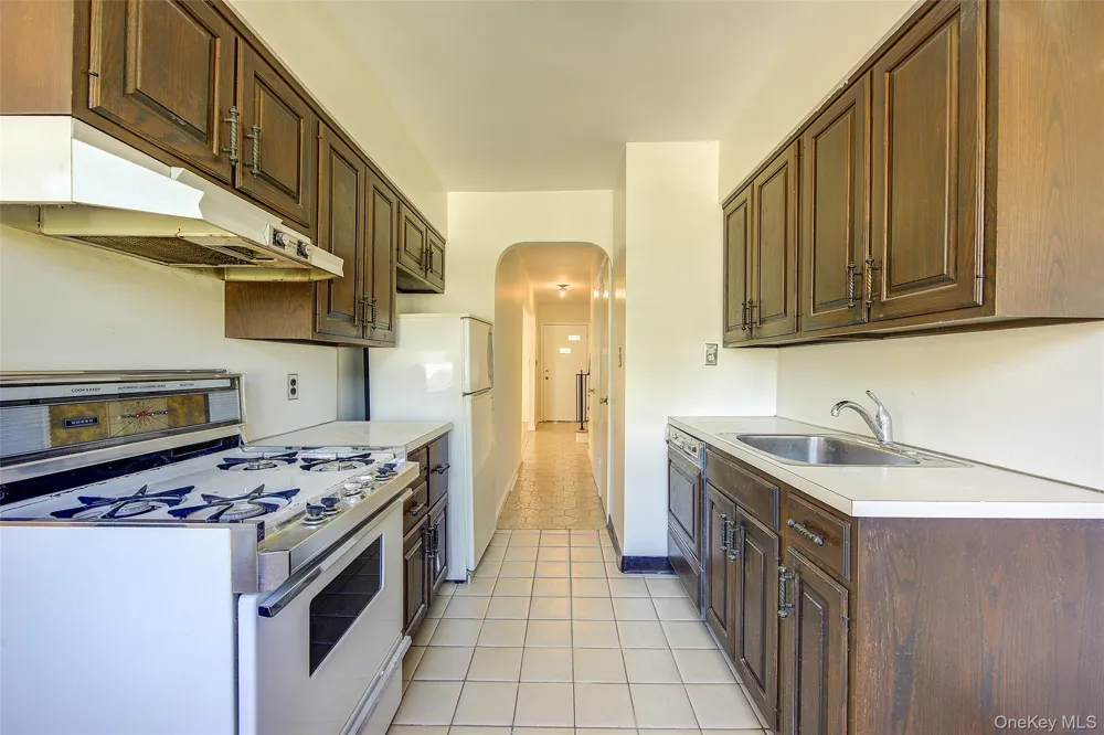 50-35 207th Street Bayside, NY 11364