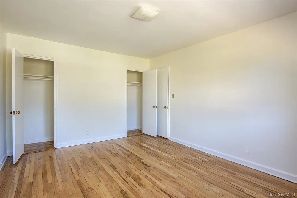 50-35 207th Street Bayside, NY 11364