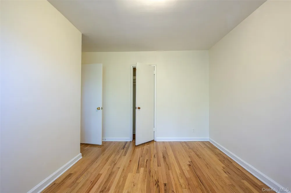 50-35 207th Street Bayside, NY 11364