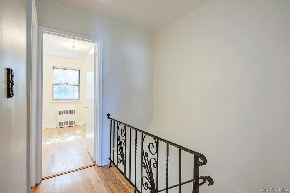 50-35 207th Street Bayside, NY 11364
