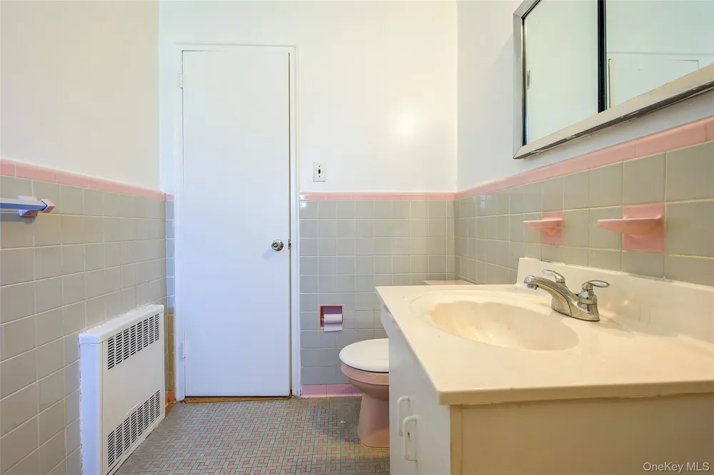50-35 207th Street Bayside, NY 11364