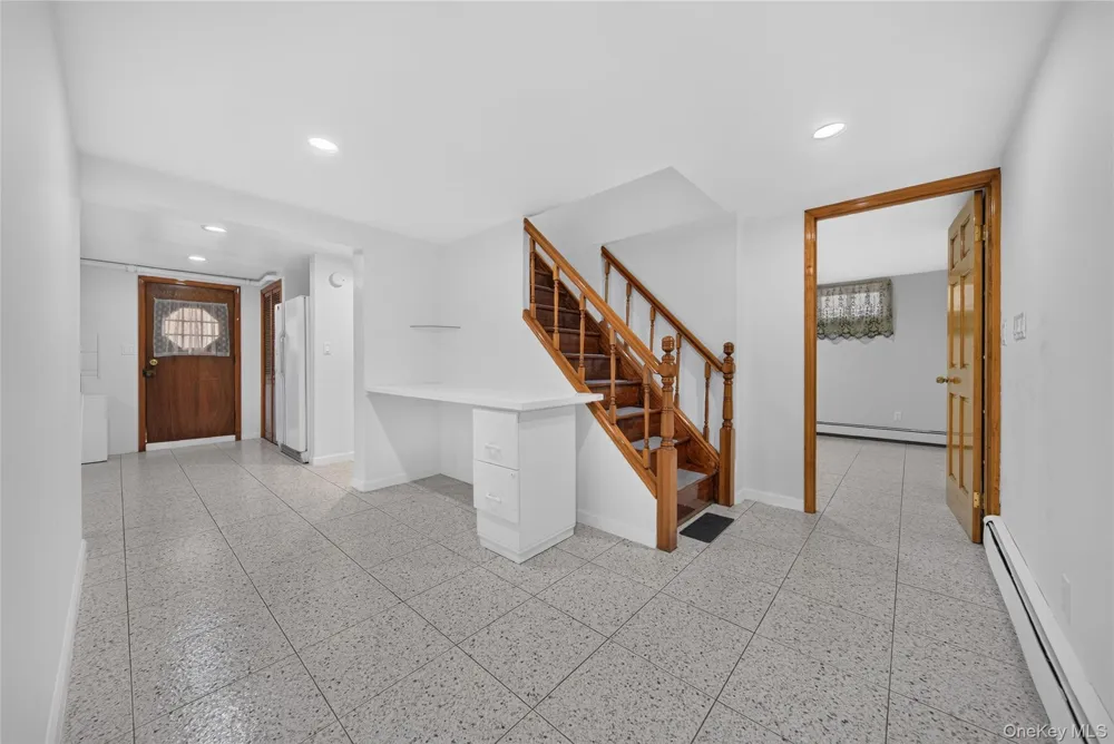 612 Marcellus Road Williston Park, NY 11596