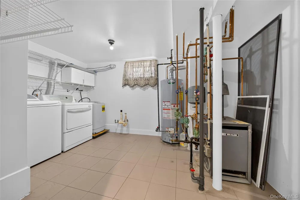 612 Marcellus Road Williston Park, NY 11596
