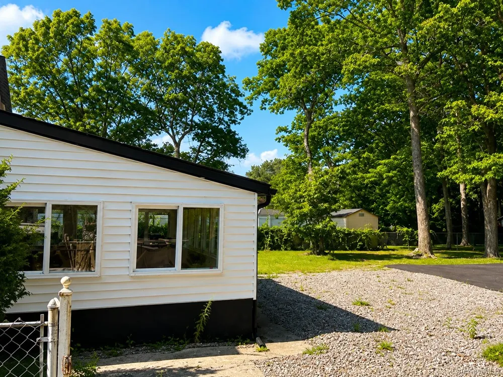 188 West End Avenue Shirley, NY 11967